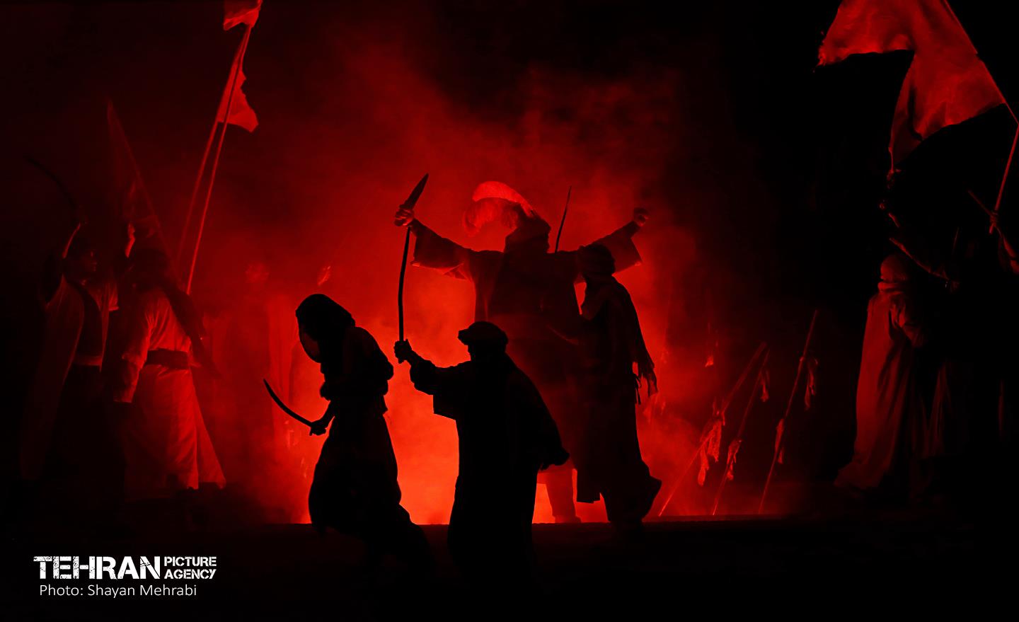 نمایش بزرگ میدانی «تنهاتر از مسیح» 30