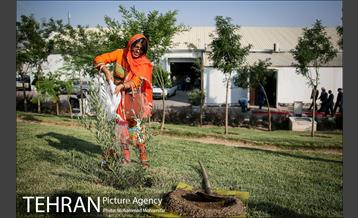 آئین درخت کاری به مناسبت تولد گاندی 22