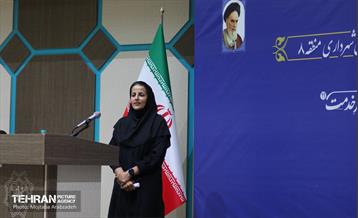 دیدار صمیمانه شهردار تهران با کارکنان شهرداری منطقه هشت