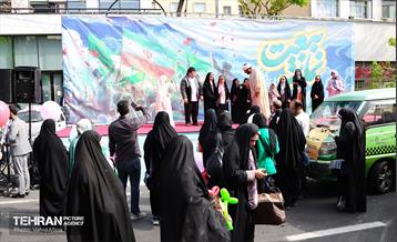 خدمت‌رسانی مواکب منطقه11 به نمازگزاران عید سعید فطر 15