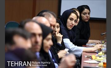 نشست خبری مدیر عامل فروشگاههای شهروند 12