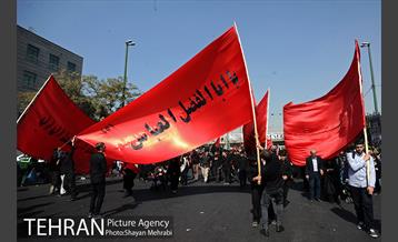 پیاده روی جاماندگان اربعین حسینی(ع) در تهران-2 27