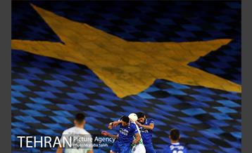 دیدار تیم های فوتبال استقلال تهران و ذوب آهن اصفهان 5