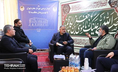 قرار خدمت؛ دیدار مردمی شهردار تهران در مسجد جامع مسعودیه 26