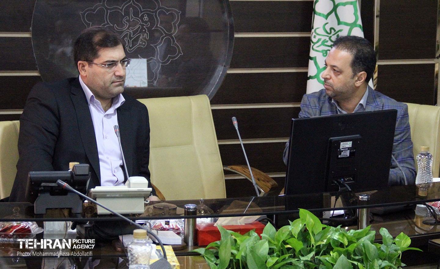 بازدید مدیران اداره کل سرمایه انسانی از شهرداری منطقه ۱۹ 14