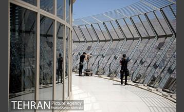 بازدید اصحاب رسانه از برج میلاد 25