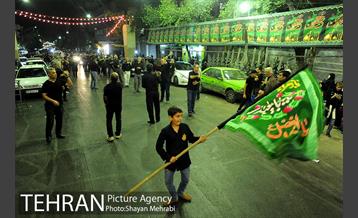 عزاداری شب تاسوعا در خیابان های تهران 11