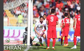 دیدار تیم های تراکتور سازی تبریز و پرسپولیس تهران 12