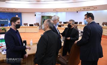 نشست اعضای مجمع شهرداران کلان شهرها با وزیر کشور 33