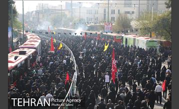 حضور شهروندان منطقه 15 در راهپیمایی اربعین امام حسین(ع) 20