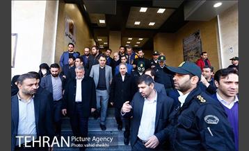 حضور شهردار تهران در راهپیمایی با مترو 4