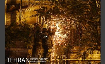 آتش سوزی گسترده در خیابان امیرکبیر 21