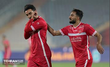 دیدار تیم های فوتبال پرسپولیس و هوادار 13