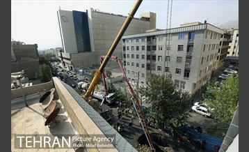 ریزش بخشی از خیابان پیامبر اتوبان ستاری -3 11