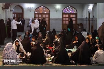 ضیافت افطاری در حرم عبدالعظیم حسنی(ع) 20
