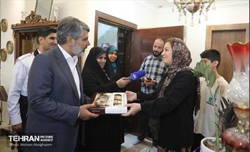 تجلیل از نمادهای صبر و ایستادگی جنگ رمضان در منطقه 4 16