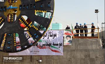 مونتاژ قطعه اصلی دومین دستگاه TBM خط 10 27