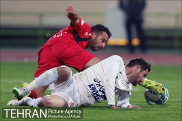دیدار تیم های فوتبال پرسپولیس و سایپا