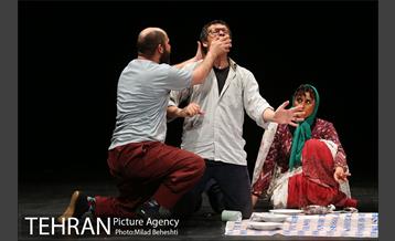 نمایش آوازهای سر شام‎ 5