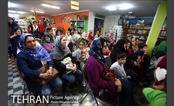 دورهمی صمیمی با ناصر یوسفی در دهکده کتاب بازی و اندیشه 20