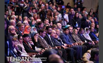 مراسم رونمایی از تندیس پروفسور سمیعی 3