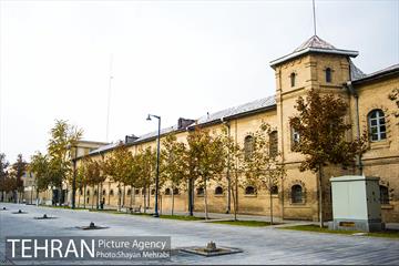 پاییز میدان مشق (سر در باغ ملی) 46