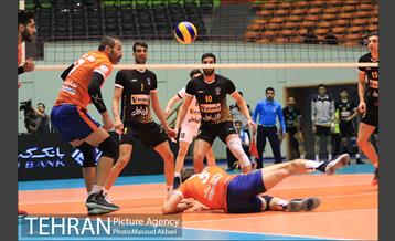 دیدار تیم های والیبال سایپا و شهرداری ورامین 7