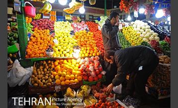 خرید شب یلدا در بازار تجریش 2