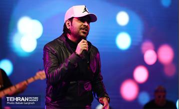 همایش هزار و ۶۰۰ نفری روز جوان 1