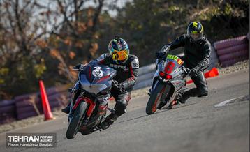 دومین دوره مسابقات موتورسواری سرعت  25