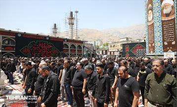 عزاداری ظهر عاشورا در امامزاده صالح (ع) 2