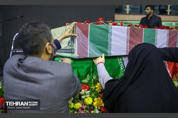 تشییع دو شهید گمنام دفاع مقدس در وزارت ورزش و جوانان 5