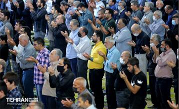 میز خدمت شهرداری تهران در نماز جمعه 59