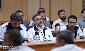 نشست هم‌اندیشی با رابطین و فعالان اسکان آسیب دیدگان جنگ رمضان 66