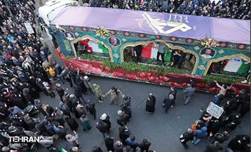 تشییع پیکر ۱۰۰ شهید مردمی و مدافع امنیت در تهران - 1 3