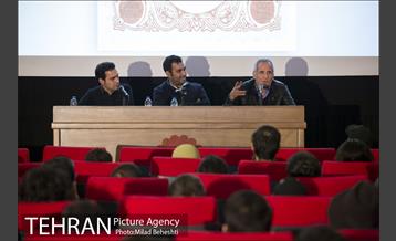 اکران فیلم های مسافران و عروس در موزه سینما 22