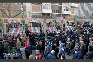 تشییع پیکر ۲۰۰ شهید گمنام دفاع مقدس در تهران 73