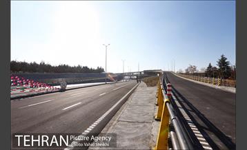 آیین آغاز بهره برداری از 4 پروژه فنی و عمرانی شهر 5