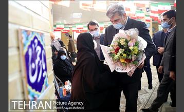 بازدید شهردار تهران از پروژه هاى منطقه ١٧