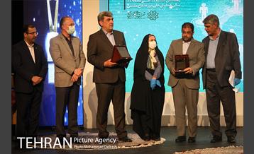 اولین همایش مدیران برتر شهر ارتباطی تهران_2 30