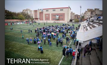 پیاده روی خانوادگی 24