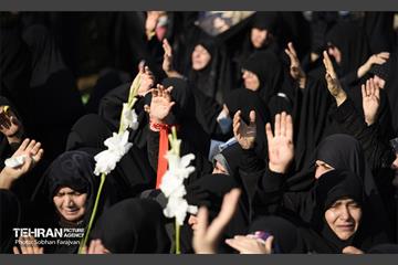 تشییع پیکر شهید گمنام در منطقه ۲۱