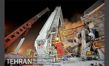 امداد رسانی شبانه در حادثه پلاسکو 9