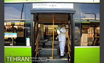 عملیات ضد عفونی کردن اتوبوس های شهری 12