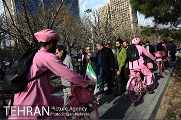 بازدید نماینده مجلس و استاندار تهران از نورزگاه بلوار کشاورز 27