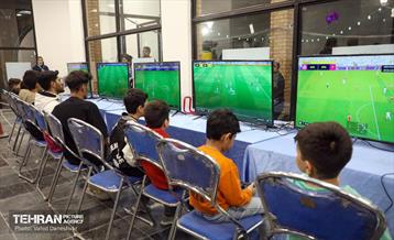 ویژه برنامه «مهمونی شهر» در باغ‌راه حضرت زهرا(س) - 4 3