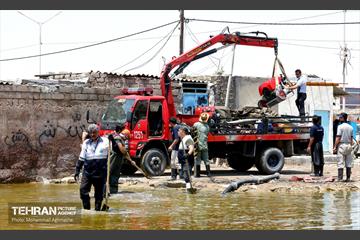 امدادرسانی تیم مدیریت بحران تهران به مناطق سیل‌زده سیستان و بلوچستان 19