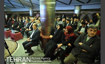 رونمایى از تندیس مرحوم حضرت آیت الله هاشمى رفسنجانى 20