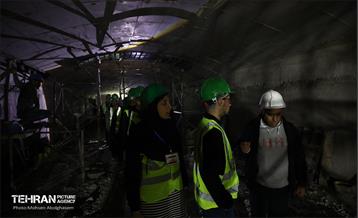 بازدید دانشجویان از پروژه ایستگاه مترو تختی 27