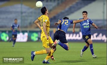 دیدار تیم‌های فوتبال استقلال و سپاهان 24